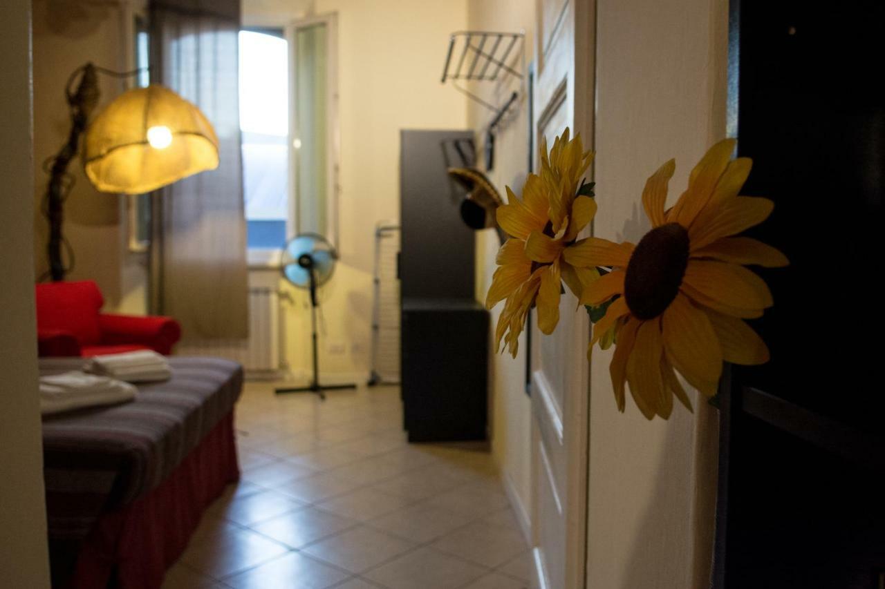 Casa Galattica Per Autostoppisti Cremona Dış mekan fotoğraf