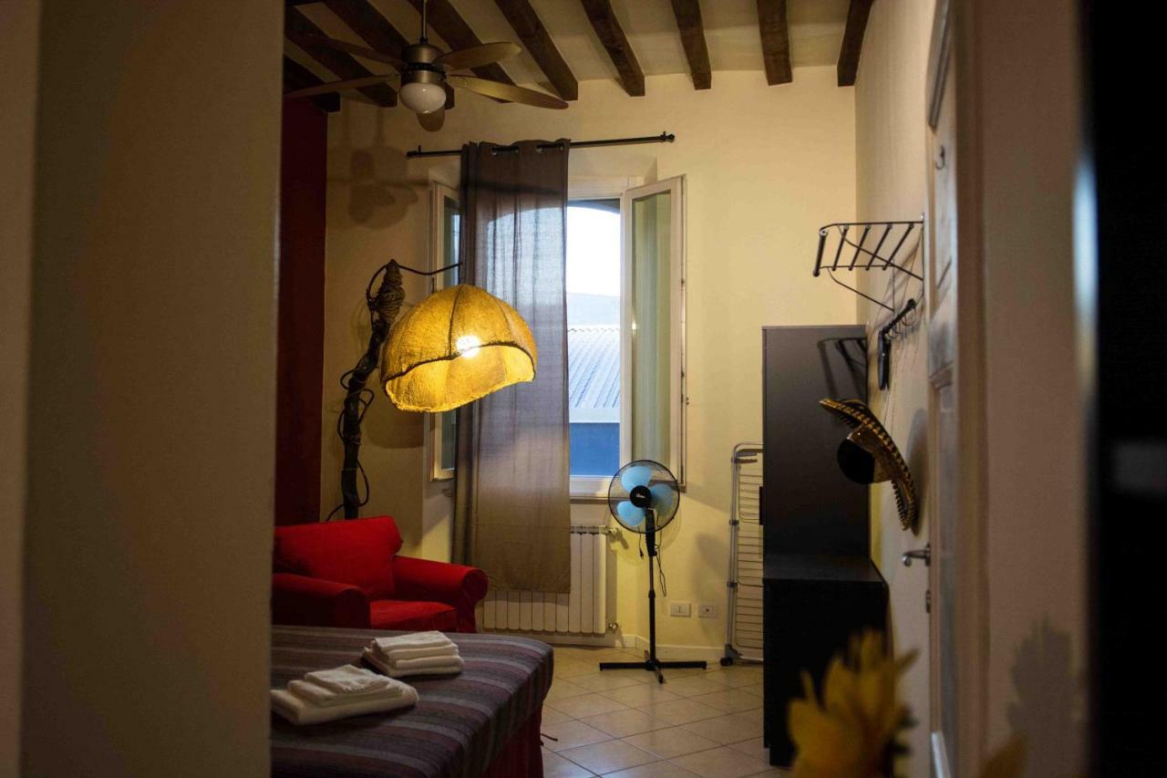 Casa Galattica Per Autostoppisti Cremona Dış mekan fotoğraf