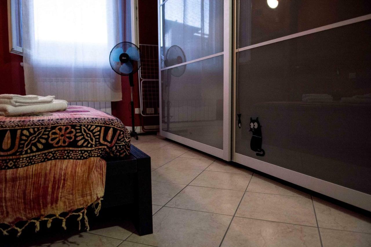 Casa Galattica Per Autostoppisti Cremona Dış mekan fotoğraf