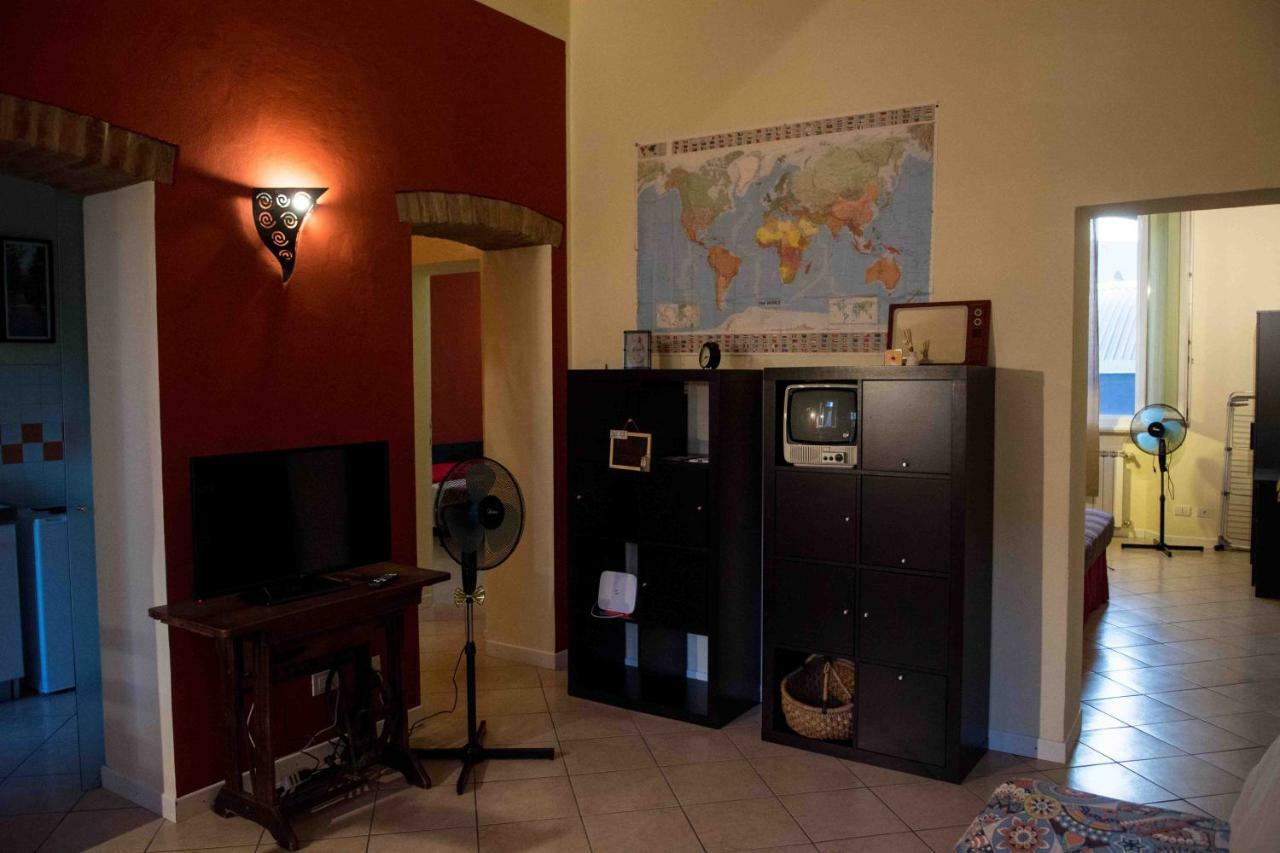 Casa Galattica Per Autostoppisti Cremona Dış mekan fotoğraf