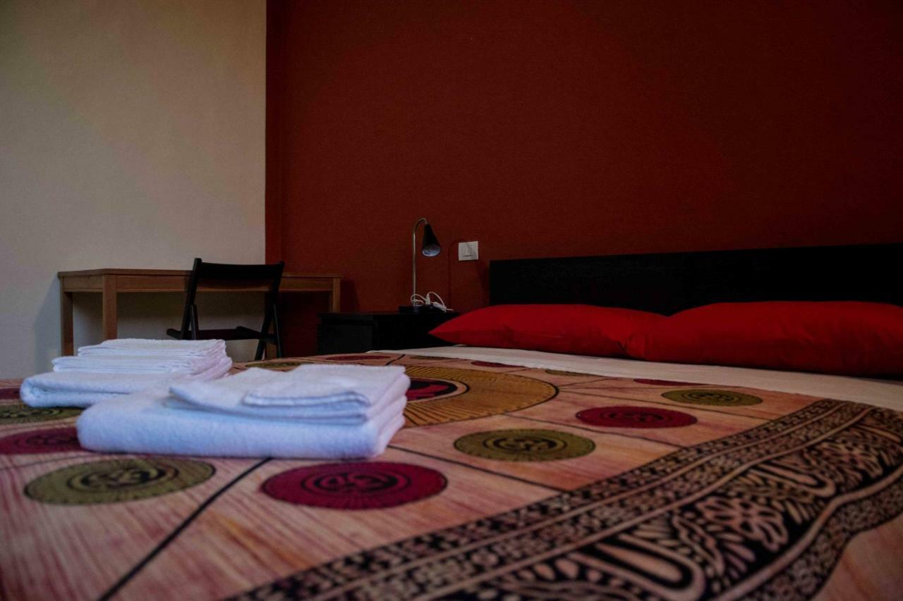 Casa Galattica Per Autostoppisti Cremona Dış mekan fotoğraf